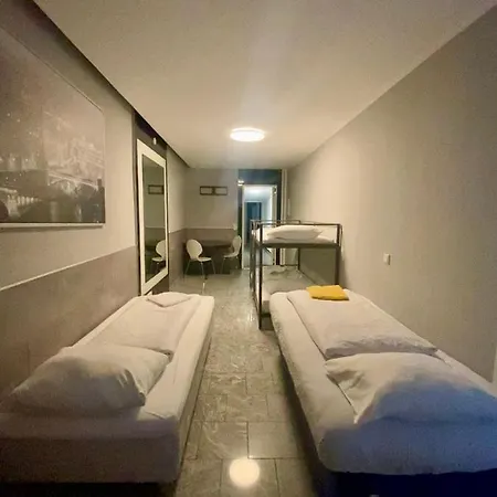 Moji Sieversstrasse Hotel 2*