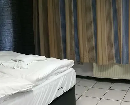 Moji Sieversstrasse Hotel 2*