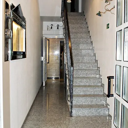 Hotell Moji Sieversstrasse 2*